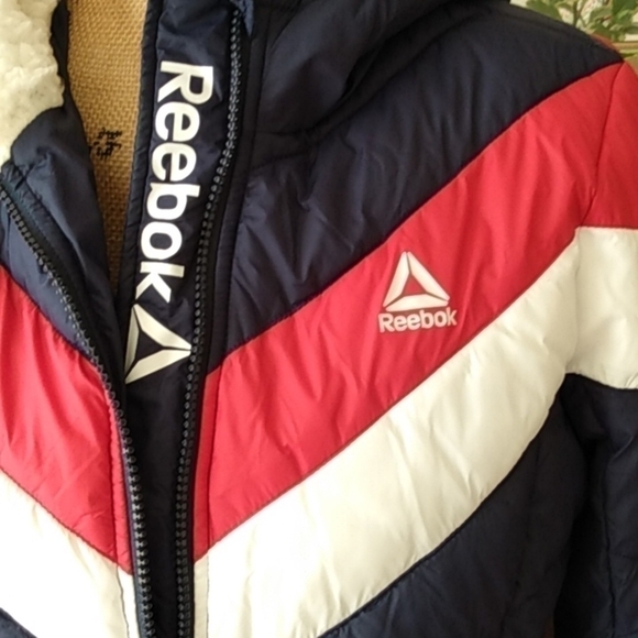 Reebok Sherpa Fur Hood Quilted Puffer Jacket - Chevron Red White & Navy Blue - Picture 3 of 8